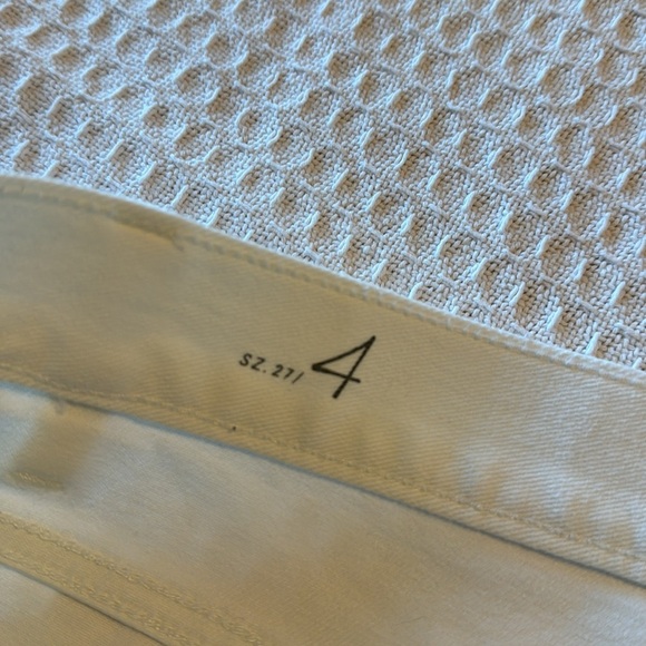 ANN Taylor Loft‎ White Denim Jean Shorts - Picture 5 of 10